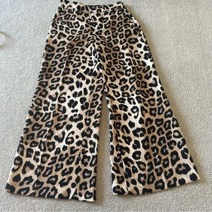 Banana Republic Leopard Wide Leg High Rise pants - 2P